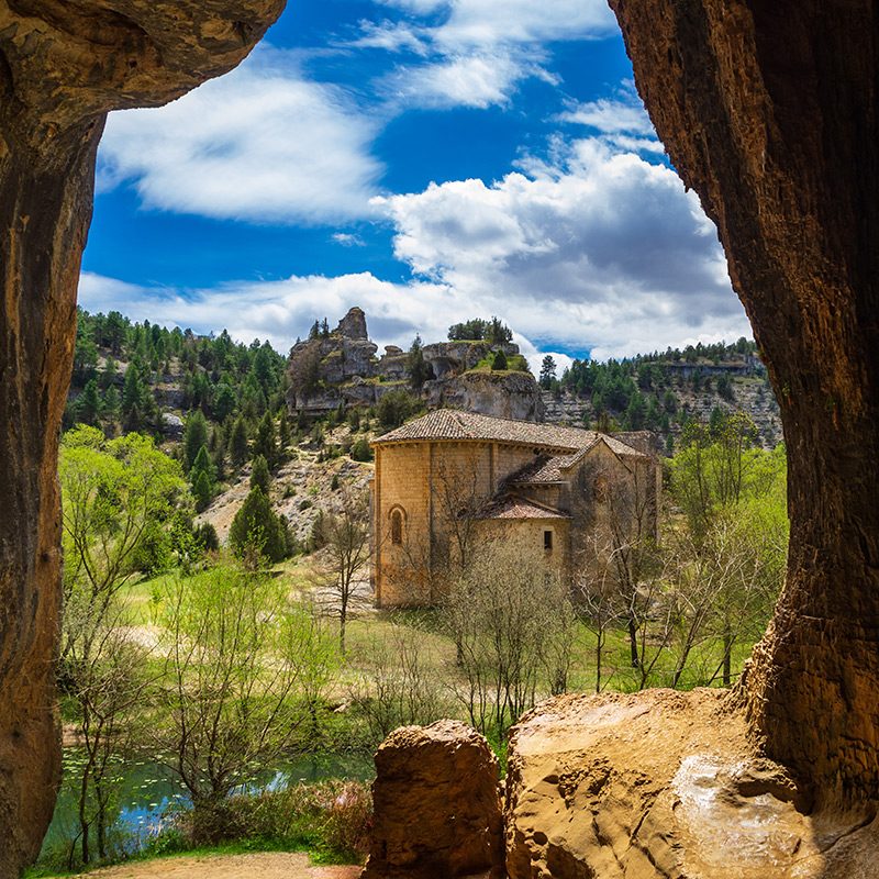 Paredes de roca caliza del Cañón del Río Lobos